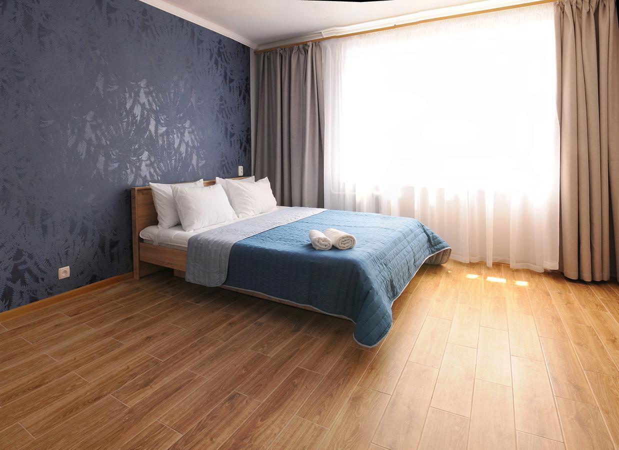 Scandinavian Poltava Apartments With 2 Rooms, 3 Beds 1 Sofa Exteriér fotografie
